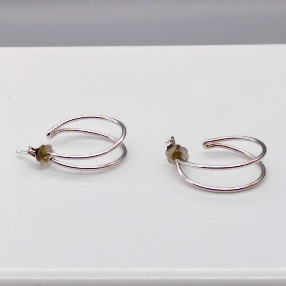 Vintage Split Hoop Earrings, Double Skinny Hoops in Silver Tone Stud - Picture 2 of 4